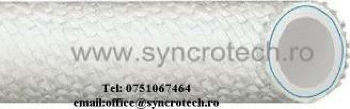 Furtun de apa cu protectie din fibra de sticla de la Syncrotech Srl.