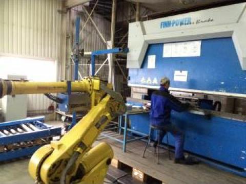 Abkant CNC Press Brake Finnpower de la Store Logistic