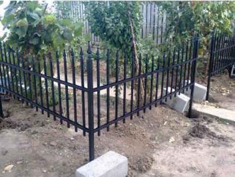 Gard cimitir cu teava rectangulara de la Pfa Cirstica Florin