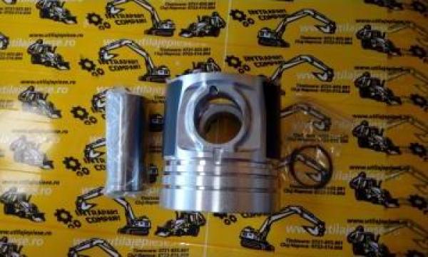 Piese schimb motor buldoexcavator Case 580 de la Intrapart Company Srl