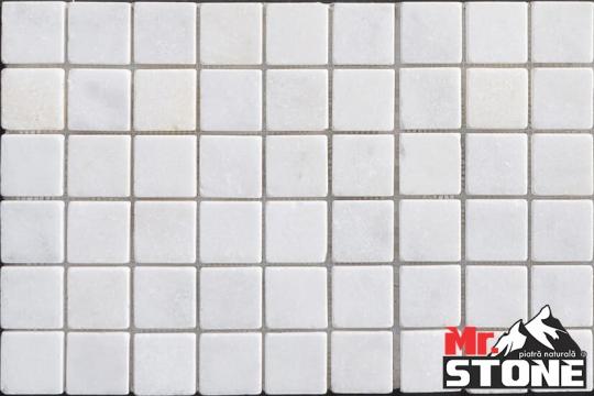 Mozaic White tumbled 2,3 x 2,3cm