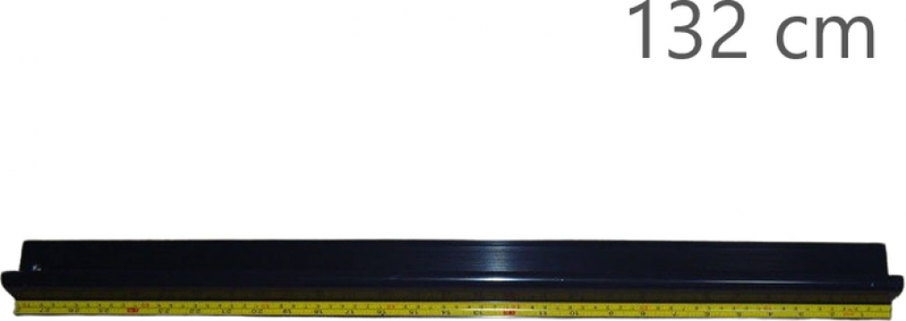 Rigla de taiere subtire, 132cm, din aluminiu, cu protectie de la Z Spot Media Srl