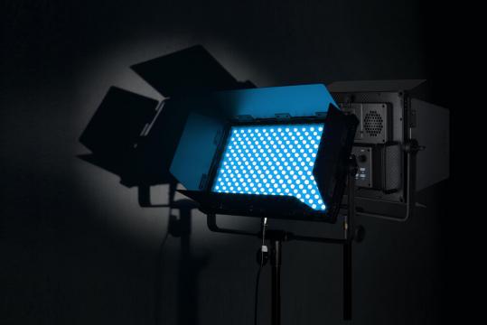 Panou LED NanLite MixPanel 150 Full Color (RGBW) de la West Buy SRL