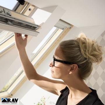 Fereastra Velux GLL 1061 de la Rav Construct Company Srl