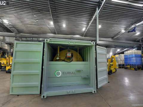 Rezervor de stocare combustibil in container metalic de la Sc Eurial Srl