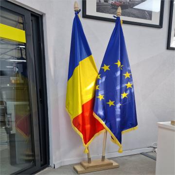 Kit drapele Romania si UE, de interior cu suport dublu