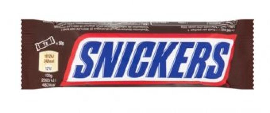 Baton de ciocolata cu caramel si arahide Snickers 50g de la Supermarket Pentru Tine Srl