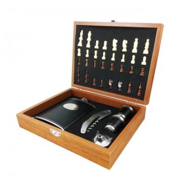 Set de sah cu 5 accesorii pentru vin, Caseta Deluxe