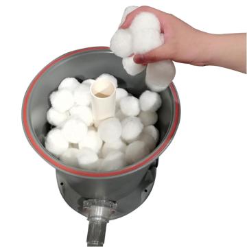 Bile de bumbac concepute pentru aeratoarele de piscina de la Leziter Kft.