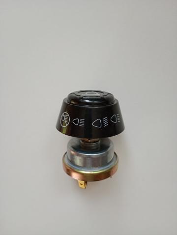 Comutator Lumini 1668816M1 - piese electrice tractoare de la Kubo Yanm Industrial Srl