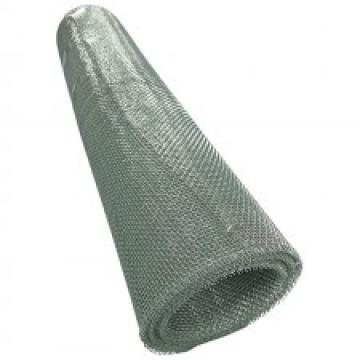 Plasa cu sarma subtire si ochiuri medii 3.2x3.2x0.46mm / 12m de la PDET Atlantic Distribution Srl