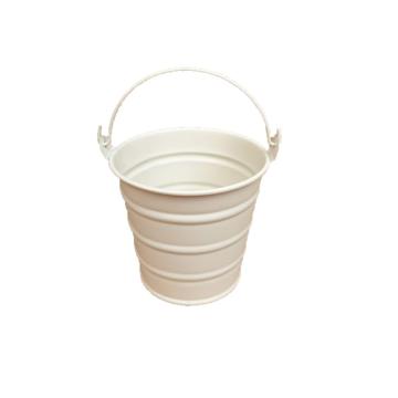 Galetusa din tabla cu toarta vanilla crem D9 de la Distinctiv Store Srl