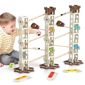 Joc pista de constructie din 106 piese si 5 piese muzicale