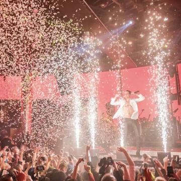 Masina profesionala artificii cu telecomanda