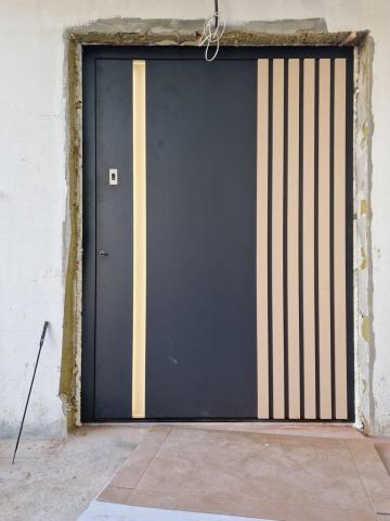 Usa exterior pivot