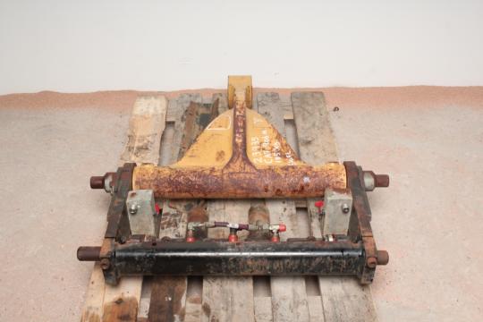 Cupla rapida incarcator Caterpillar 906M